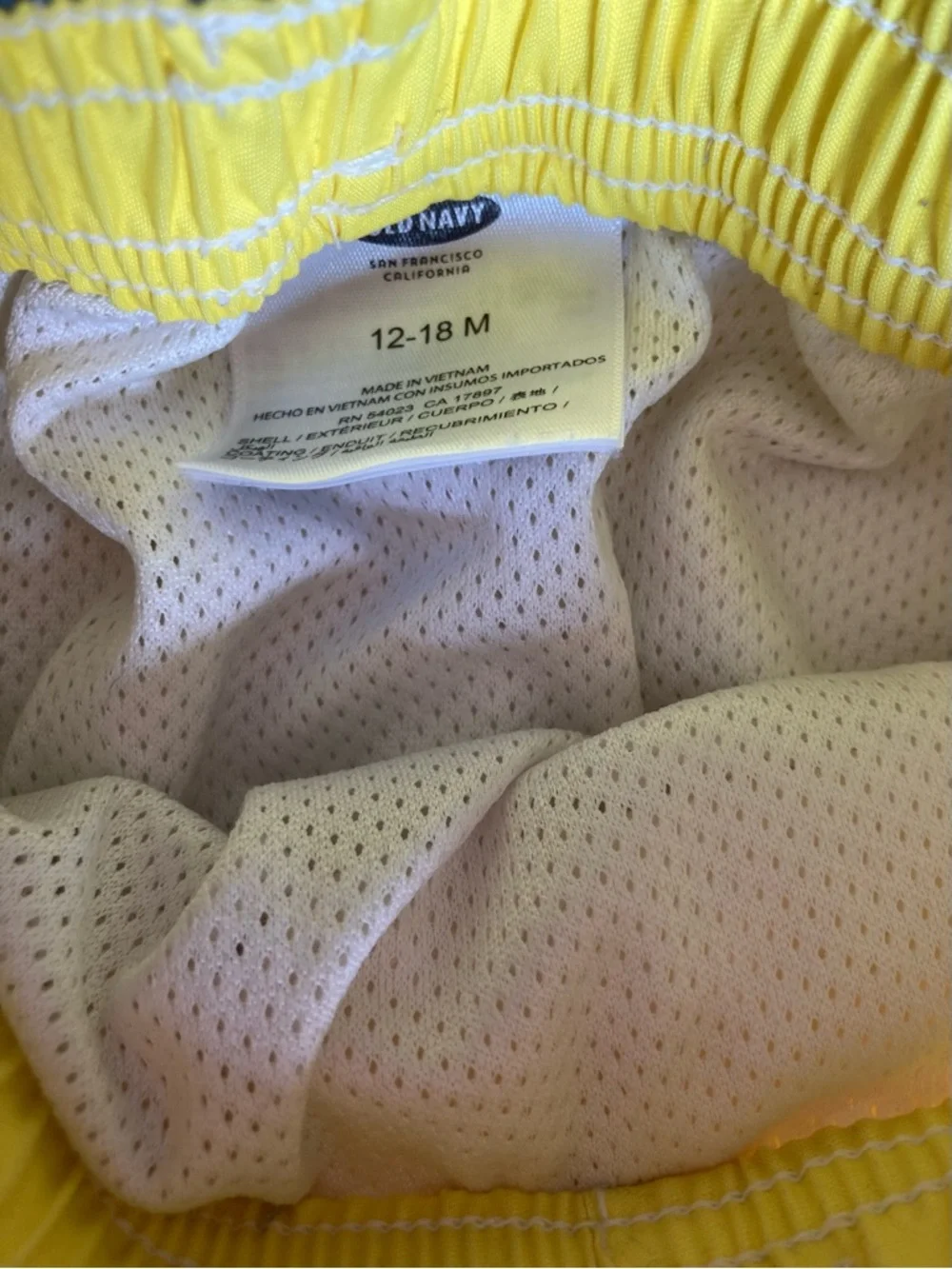 Old Navy Boy Swim Trunks Striped Pooltime Summertime Size 12-18 months, Like New
